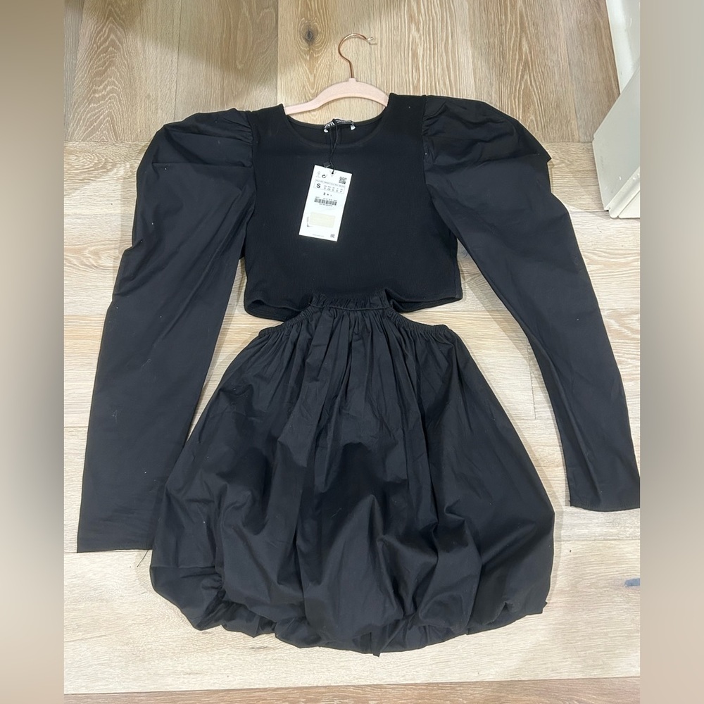 NWT Zara Black Cutout Puff Romper SMALL